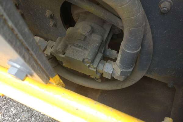 陕西出售转让二手4900小时2010年徐工XS122双钢轮压路机