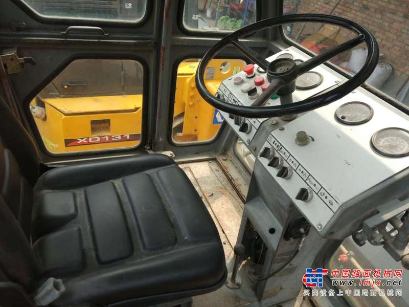 陕西出售转让二手4900小时2010年徐工XS122双钢轮压路机