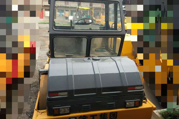 陕西出售转让二手4900小时2010年徐工XS122双钢轮压路机