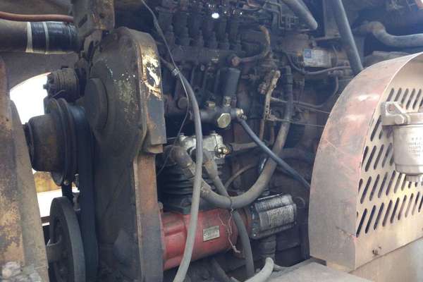 陕西出售转让二手6580小时2005年龙工QX520单钢轮压路机
