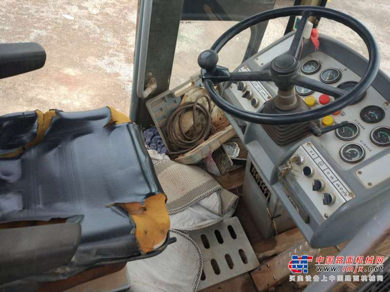 陕西出售转让二手6580小时2005年龙工QX520单钢轮压路机