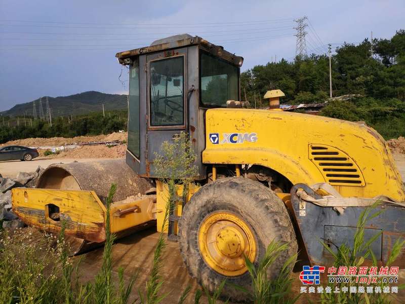 江西出售转让二手9000小时2007年徐工XMR30单钢轮压路机