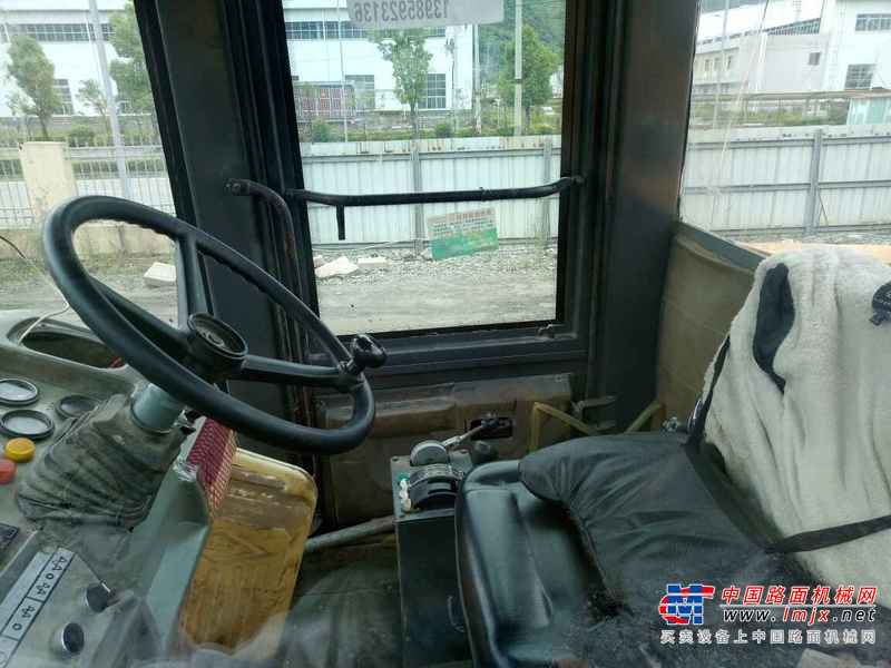 贵州出售转让二手9000小时2006年徐工XS202J单钢轮压路机