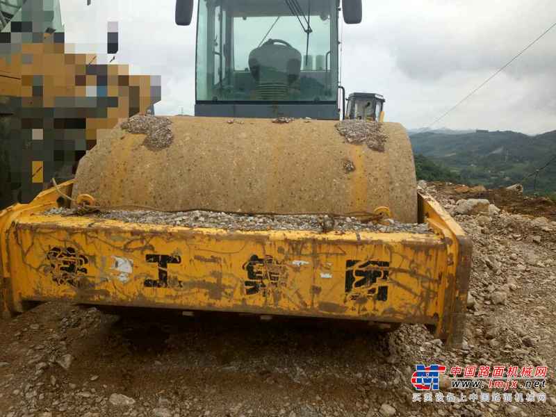贵州出售转让二手5000小时2010年徐工XS202J单钢轮压路机