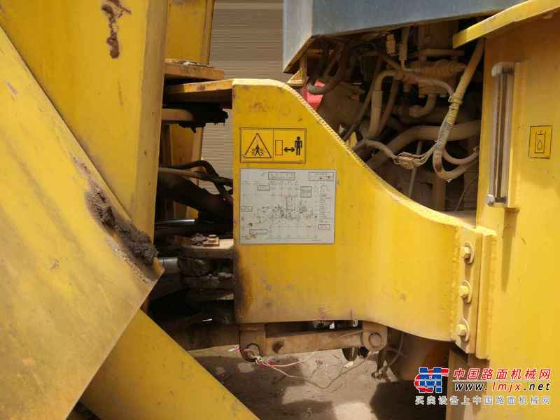 云南出售转让二手4000小时2009年山推SR22M单钢轮压路机