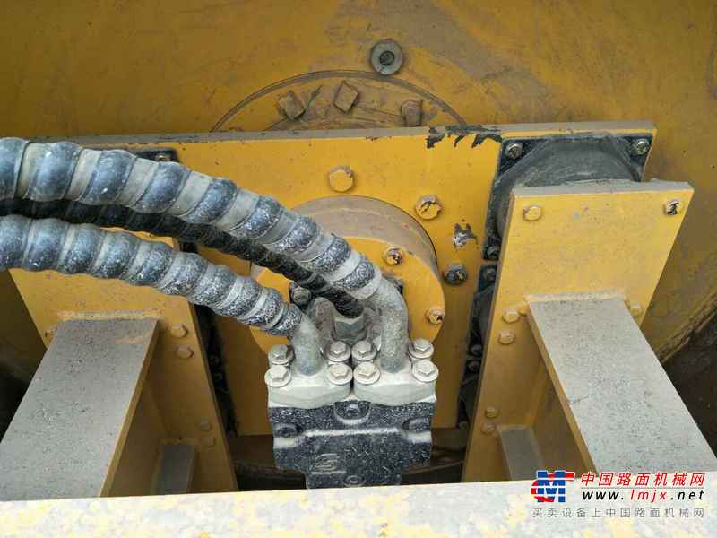 甘肃出售转让二手2000小时2014年山推SR22MP单钢轮压路机