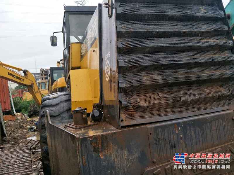 云南出售转让二手8556小时2005年厦工三明XG6204M单钢轮压路机