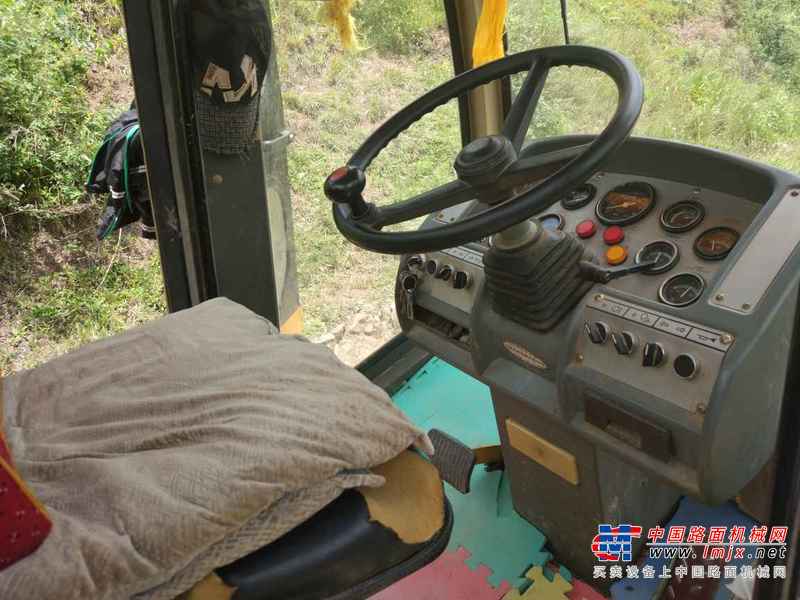 云南出售转让二手2000小时2009年龙工LG520A单钢轮压路机
