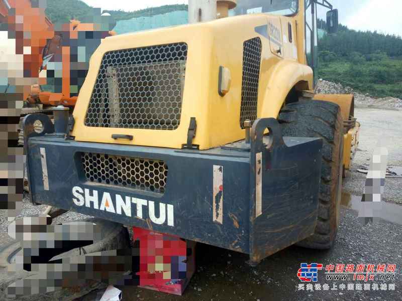 贵州出售转让二手2800小时2013年山推SR22M单钢轮压路机