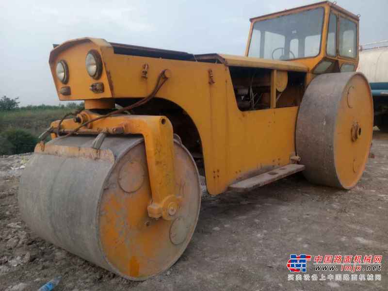 山西出售转让二手12000小时2005年洛建ZY18三轮压路机