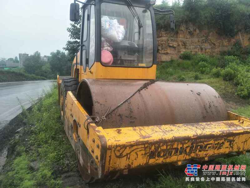 云南出售转让二手4216小时2011年龙工LG522D单钢轮压路机