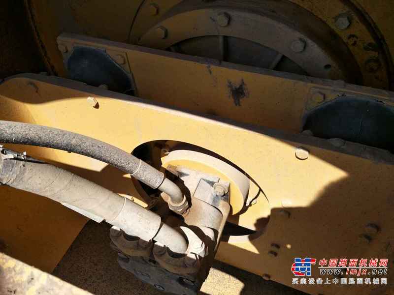 甘肃出售转让二手4000小时2011年柳工CLG6120单钢轮压路机