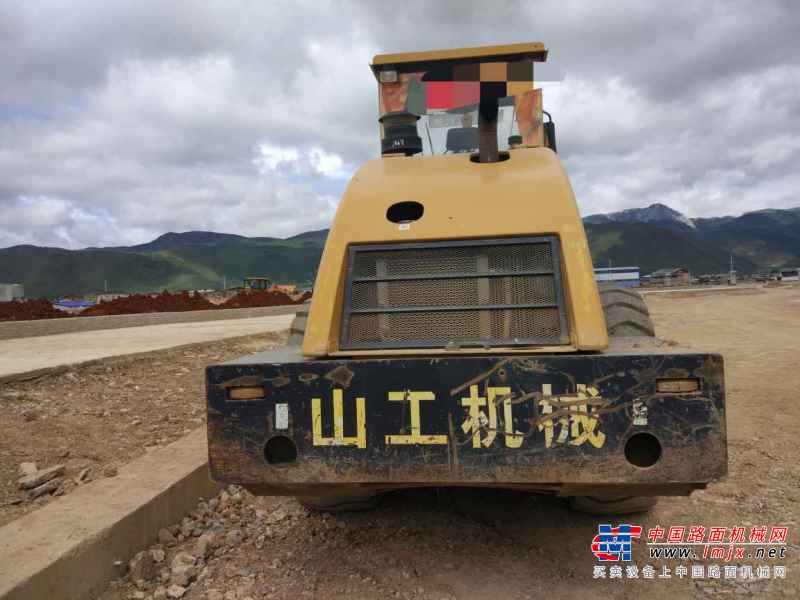 云南出售转让二手3000小时2010年山工SEM8222单钢轮压路机