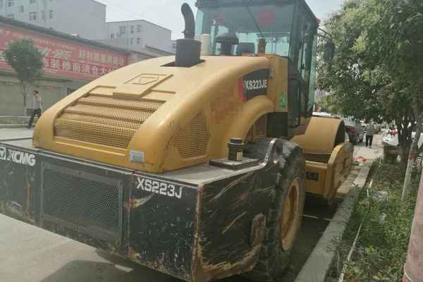 河南出售转让二手2600小时2014年徐工XS223J单钢轮压路机
