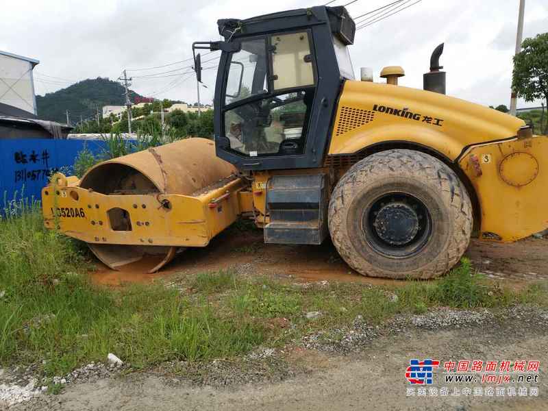 江西出售转让二手2000小时2014年龙工LG522A6单钢轮压路机