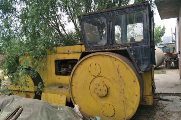 山东出售转让二手12000小时2005年东方红YZ18三轮压路机