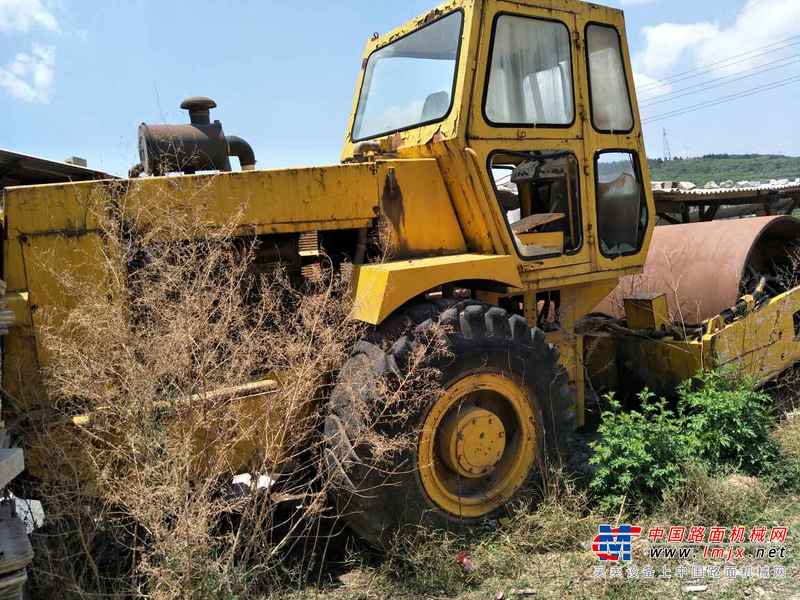 云南出售转让二手7853小时2005年洛建LSS218A单钢轮压路机