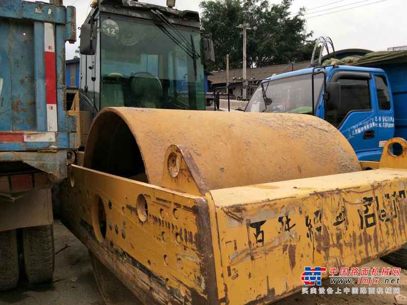 云南出售转让二手4081小时2011年洛建LSS321单钢轮压路机