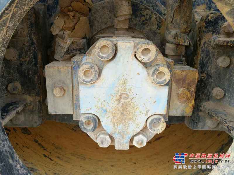 湖北出售转让二手8000小时2007年洛阳路通LT220B单钢轮压路机