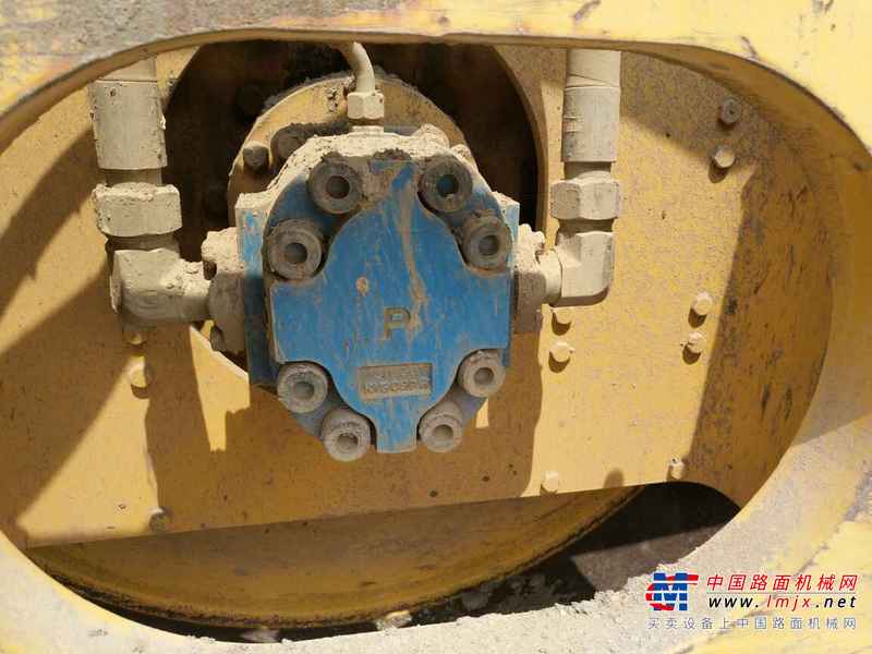 湖北出售转让二手3000小时2013年柳工CLG614单钢轮压路机