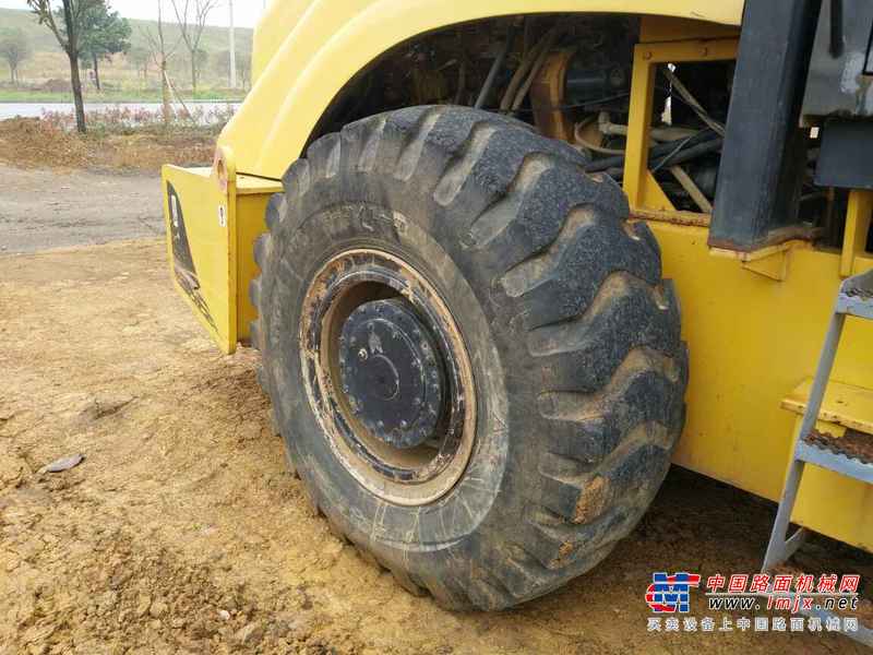 湖北出售转让二手7800小时2010年厦工XG6224M单钢轮压路机