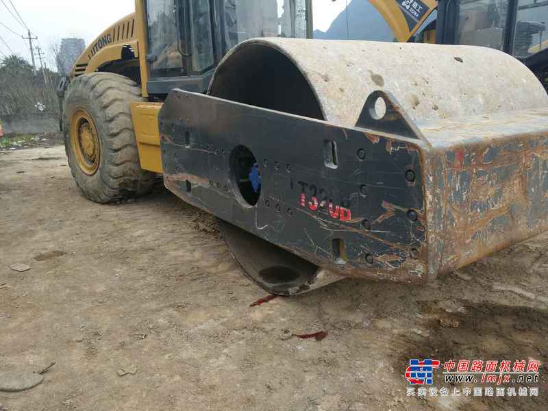 贵州出售转让二手3918小时2010年洛建LSS320B单钢轮压路机