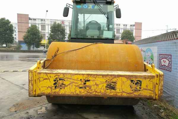 湖北出售转让二手2900小时2014年徐工XS223J单钢轮压路机
