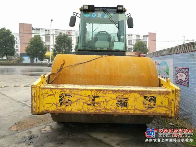 湖北出售转让二手2900小时2014年徐工XS223J单钢轮压路机