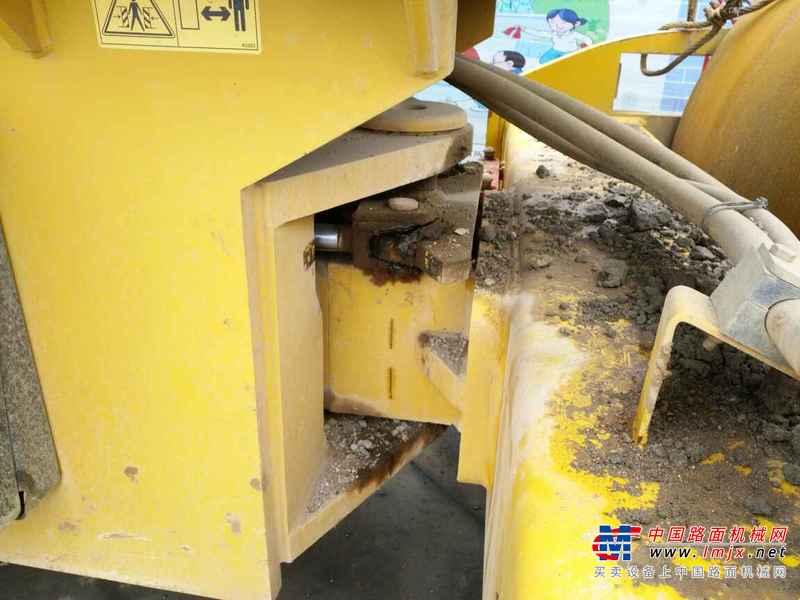 湖北出售转让二手2900小时2014年徐工XS223J单钢轮压路机