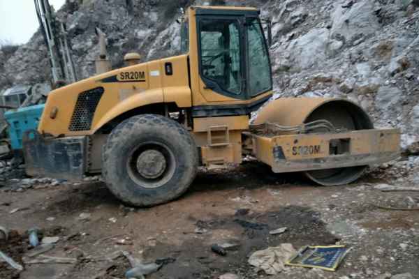 贵州出售转让二手8492小时2010年山推SR20M单钢轮压路机