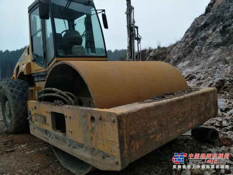 贵州出售转让二手8492小时2010年山推SR20M单钢轮压路机