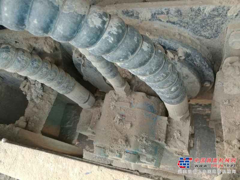 山西出售转让二手6000小时2004年洛阳路通LT218B单钢轮压路机
