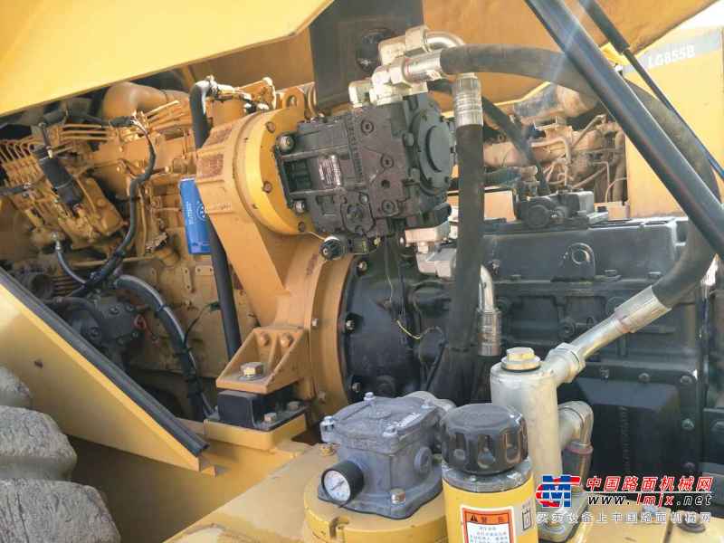 贵州出售转让二手2893小时2013年柳工CLG6120单钢轮压路机