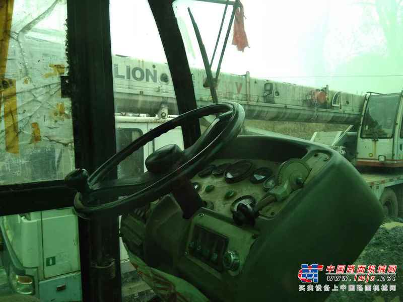 山西出售转让二手8000小时2007年洛阳路通LT218B单钢轮压路机