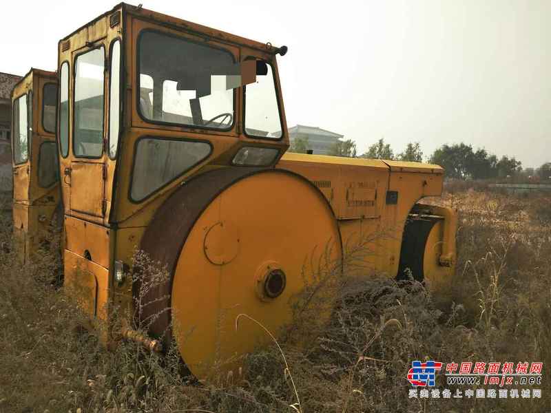 山西出售转让二手15000小时2003年徐工3Y18三轮压路机