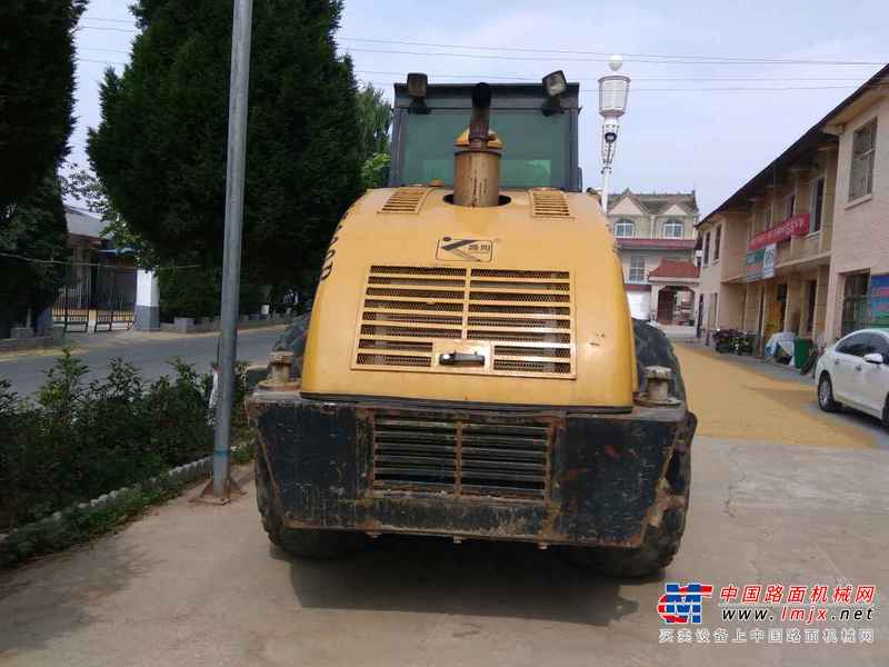 陕西出售转让二手2500小时2006年洛阳路通LT220B单钢轮压路机