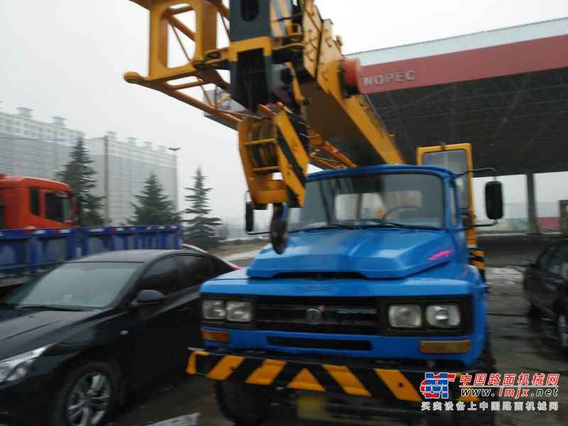 山西出售转让二手9000小时2003年东岳重工QY8T汽车起重机