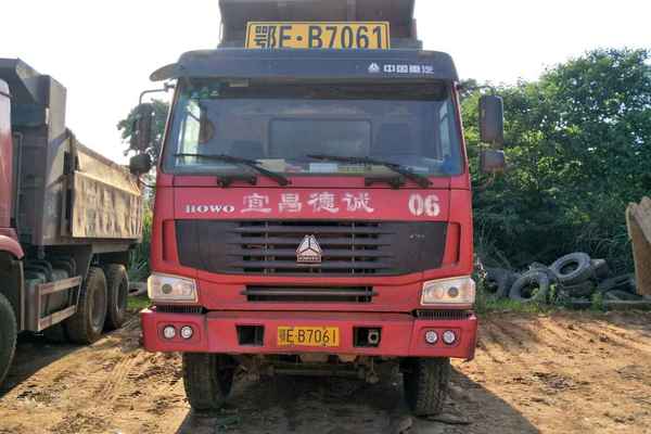 湖北出售转让二手2010年中国重汽ZZ3317N3867C1L自卸车