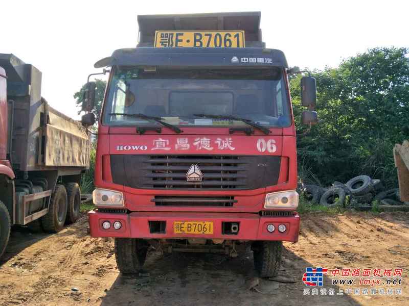 湖北出售转让二手2010年中国重汽ZZ3317N3867C1L自卸车