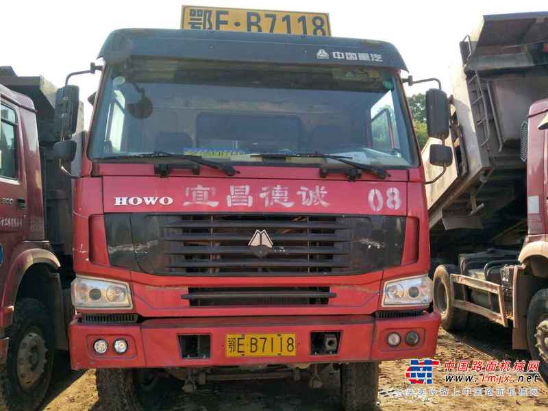 湖北出售转让二手2010年中国重汽ZZ3317N3867C1L自卸车