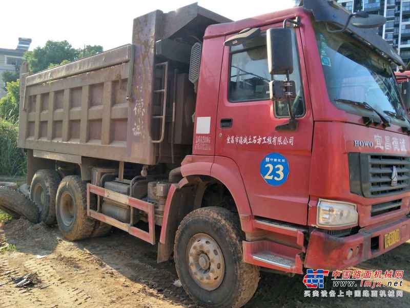 湖北出售转让二手2010年中国重汽ZZ3317N3867C1L自卸车