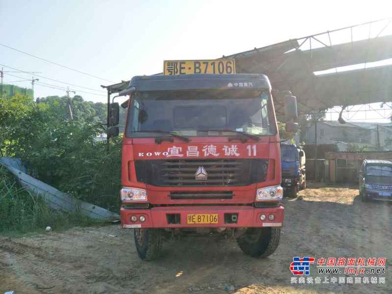 湖北出售转让二手2010年中国重汽ZZ3317N3867C1L自卸车