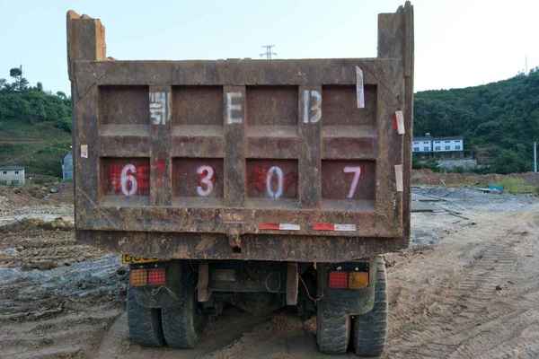 湖北出售转让二手2010年陕汽奥龙SX3255DR324自卸车