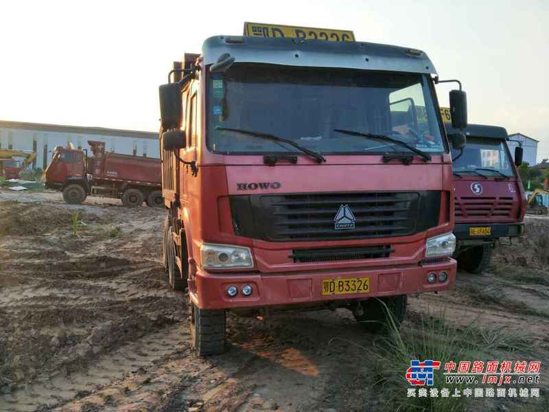 湖北出售转让二手2010年中国重汽ZZ3317N4267C1自卸车