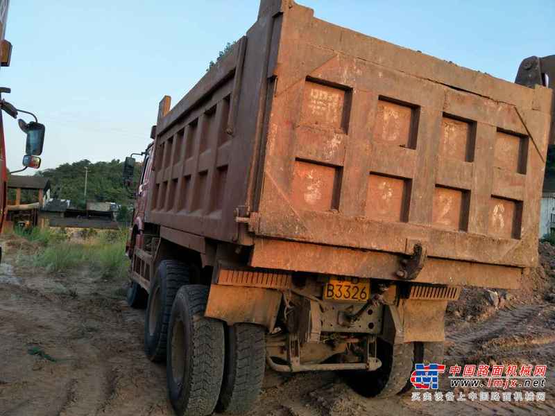 湖北出售转让二手2010年中国重汽ZZ3317N4267C1自卸车