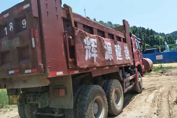 湖北出售转让二手2011年中国重汽ZZ3317N4267C1自卸车