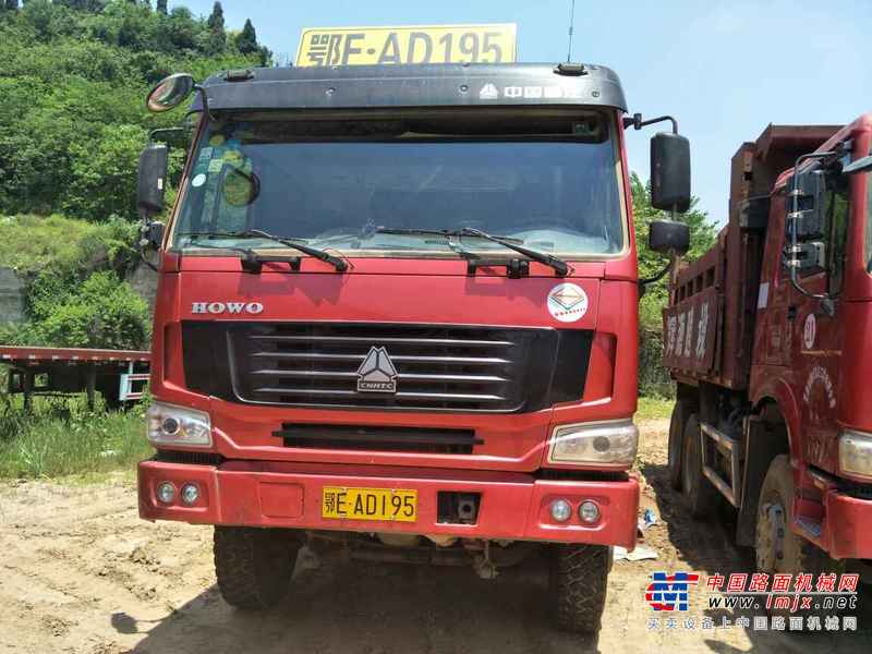 湖北出售转让二手2011年中国重汽ZZ3317N4267C1自卸车