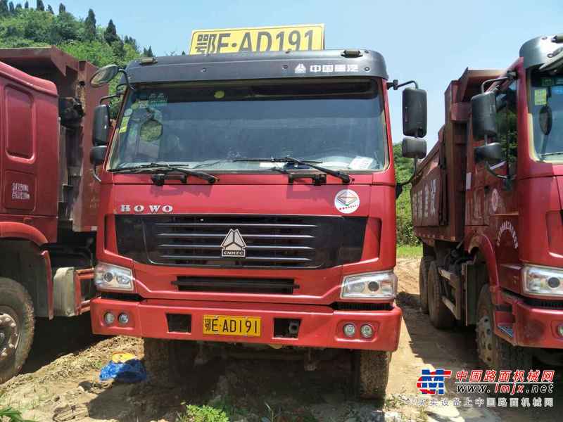 湖北出售转让二手2011年中国重汽ZZ3317N4267C1自卸车