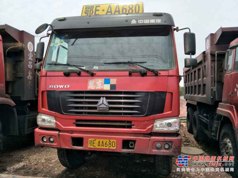 湖北出售转让二手2011年中国重汽ZZ3317N4267C1自卸车