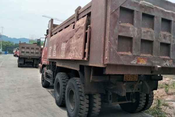 湖北出售转让二手2009年中国重汽斯太尔ZZ1316M4666F自卸车